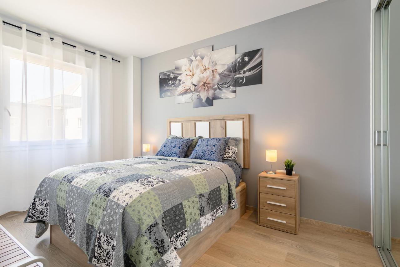 Apartment With Free Parking And Pool Bormujos Extérieur photo