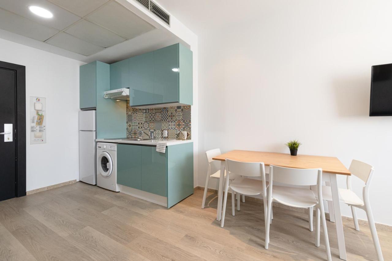 Apartment With Free Parking And Pool Bormujos Extérieur photo