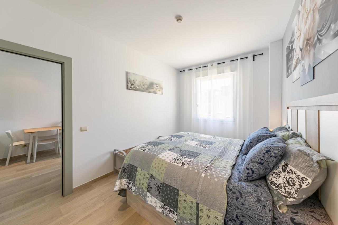 Apartment With Free Parking And Pool Bormujos Extérieur photo