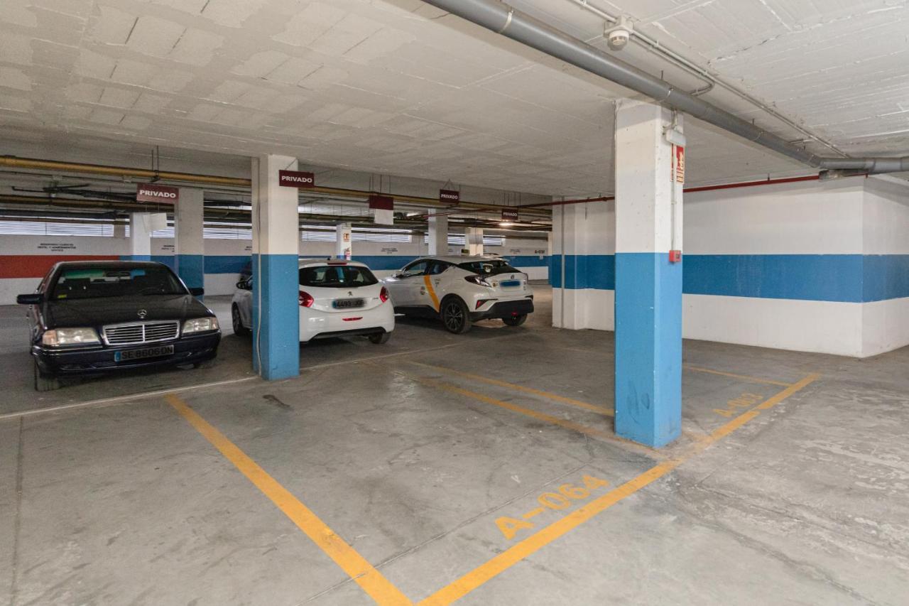 Apartment With Free Parking And Pool Bormujos Extérieur photo
