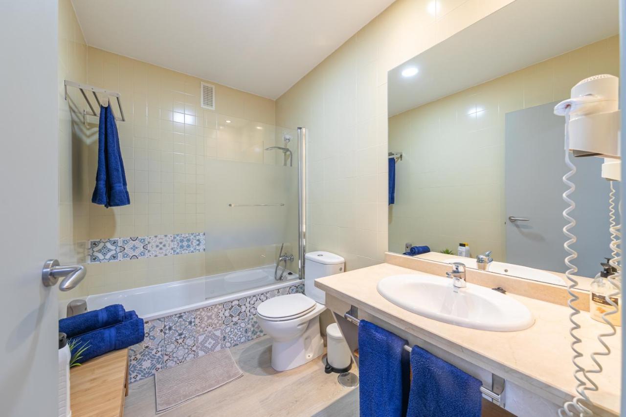 Apartment With Free Parking And Pool Bormujos Extérieur photo