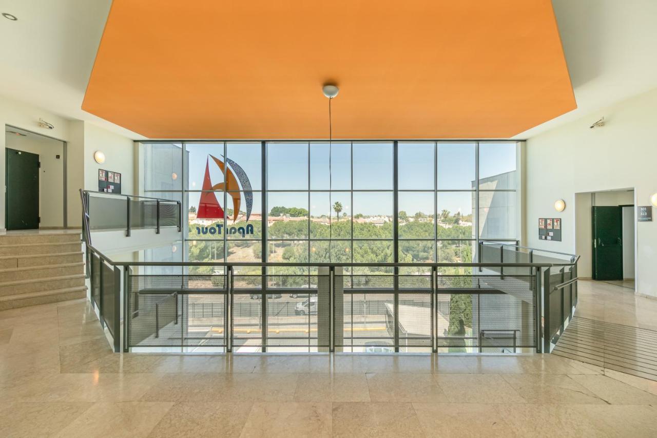 Apartment With Free Parking And Pool Bormujos Extérieur photo