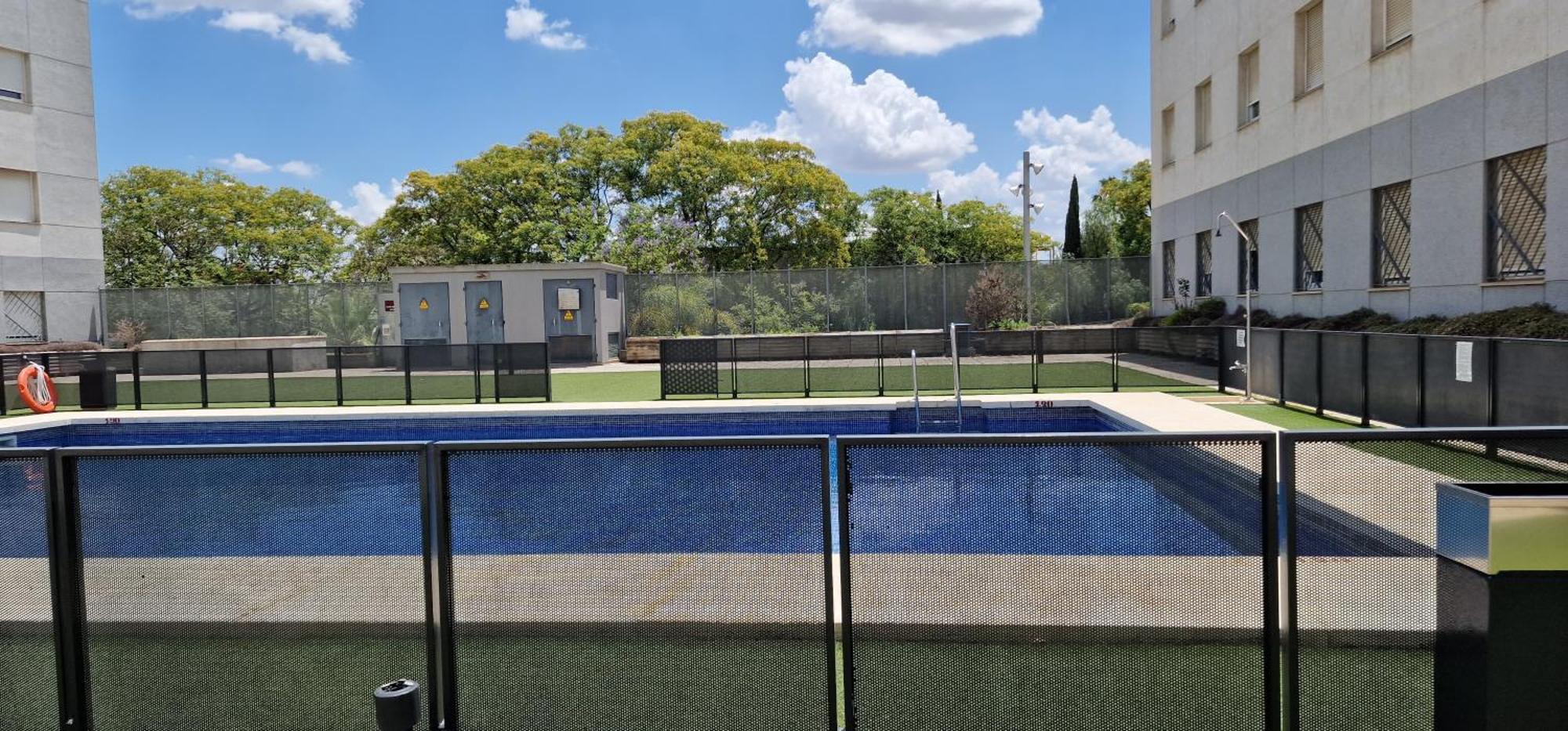 Apartment With Free Parking And Pool Bormujos Extérieur photo